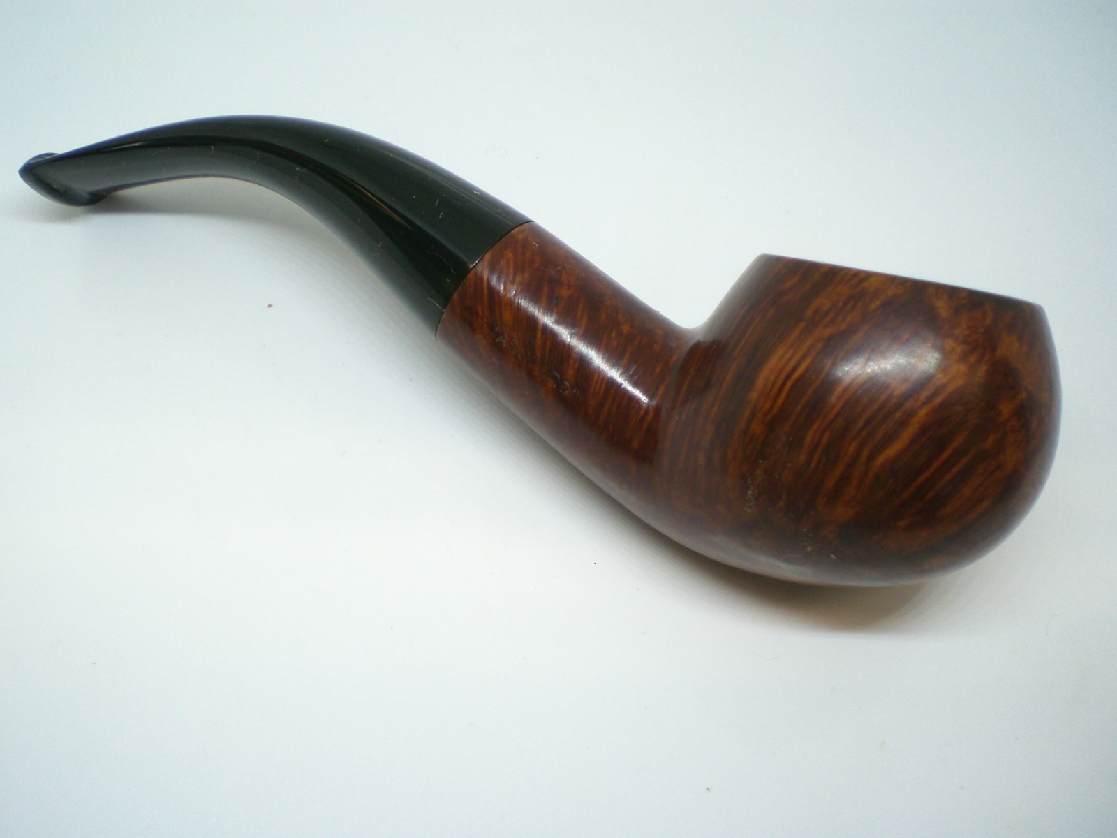 Sasieni_Ashford_Walnut_02